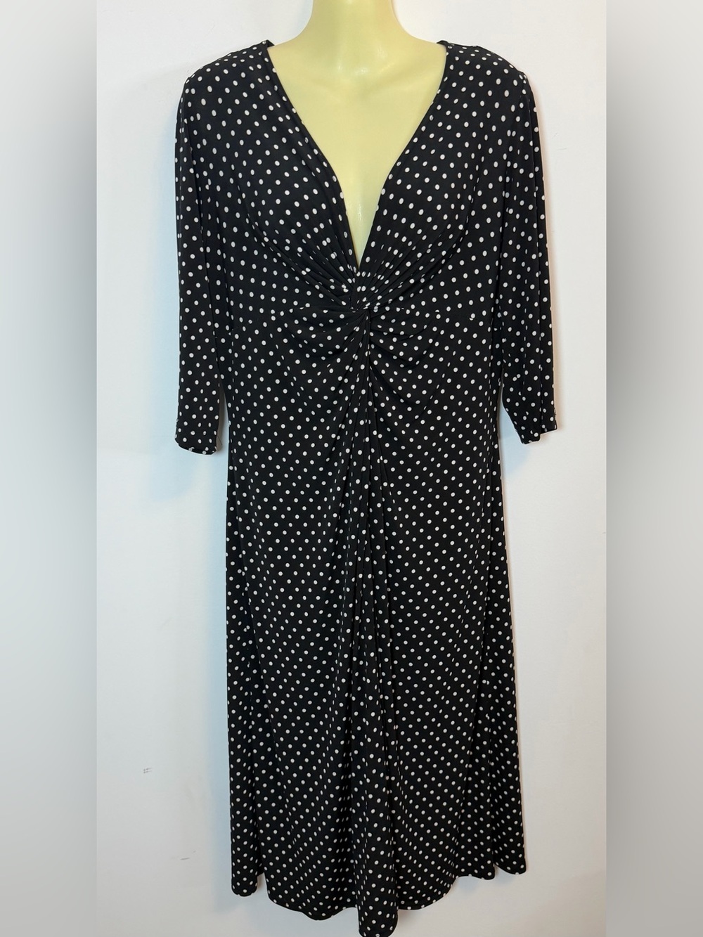 Ronni Nicole II Black Polka Dot Twist-Front Midi Dress